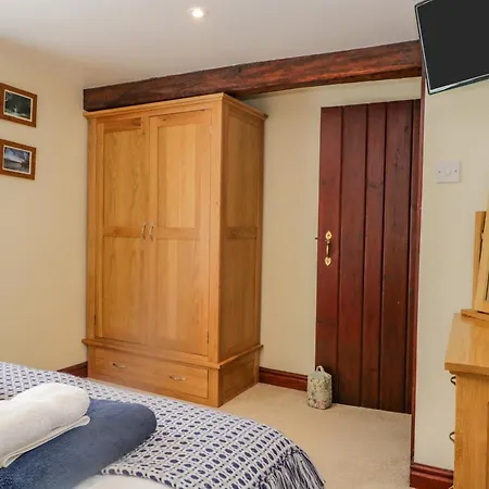 Anniversary * אמבלסייד