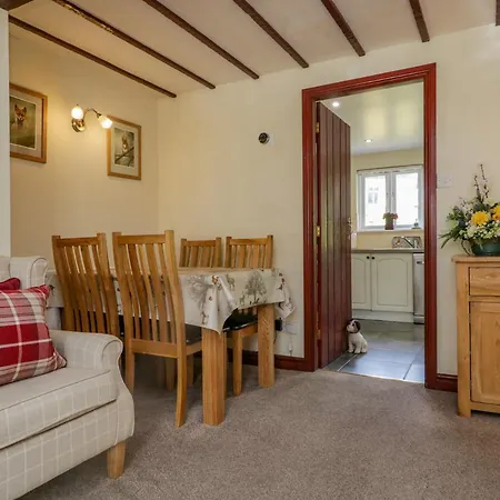 Anniversary אמבלסייד